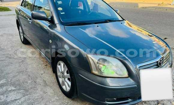 Sayi Na hannu Toyota Avensis Azurfa Mota in Cotonou a Benin Sayi Na hannu Toyota Avensis Azurfa Mota in Cotonou a Benin