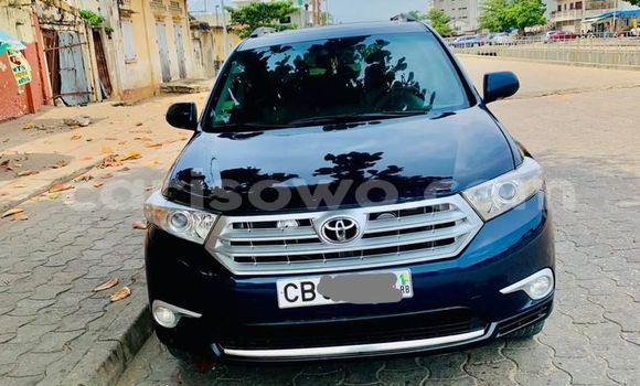Sayi Na hannu Toyota Highlander Blue Mota in Cotonou a Benin