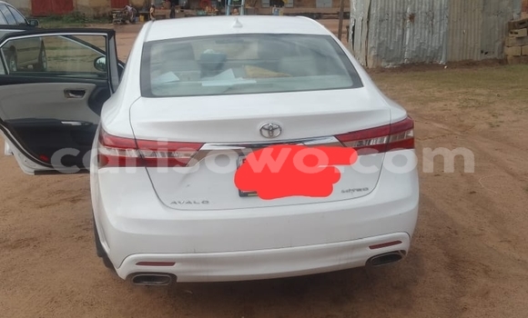 Acheter Occasion Voiture Toyota Avalon Blanc à Parakou, Benin Acheter Occasion Voiture Toyota Avalon Blanc à Parakou, Benin