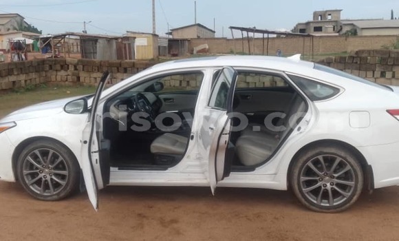Acheter Occasion Voiture Toyota Avalon Blanc à Parakou, Benin Acheter Occasion Voiture Toyota Avalon Blanc à Parakou, Benin