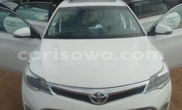 Acheter Occasion Voiture Toyota Avalon Blanc à Parakou, Benin Acheter Occasion Voiture Toyota Avalon Blanc à Parakou, Benin