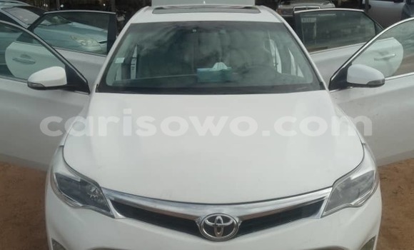 Acheter Occasion Voiture Toyota Avalon Blanc à Parakou, Benin Acheter Occasion Voiture Toyota Avalon Blanc à Parakou, Benin