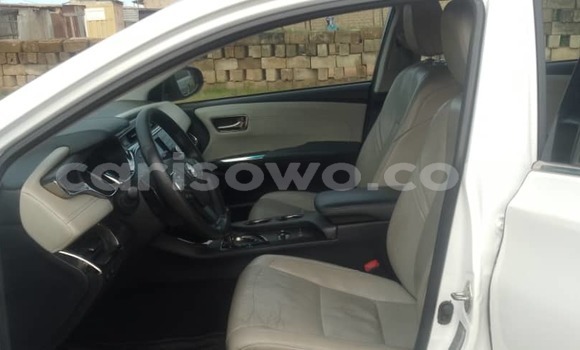 Acheter Occasion Voiture Toyota Avalon Blanc à Parakou, Benin Acheter Occasion Voiture Toyota Avalon Blanc à Parakou, Benin