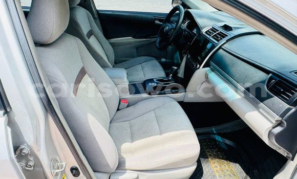 Sayi Na hannu Toyota Camry Azurfa Mota in Cotonou a Benin Sayi Na hannu Toyota Camry Azurfa Mota in Cotonou a Benin