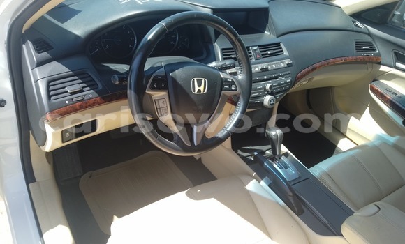 Acheter Occasion Voiture Honda Crosstour Blanc à Cotonou, Benin Acheter Occasion Voiture Honda Crosstour Blanc à Cotonou, Benin