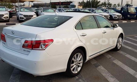Acheter Import Voiture Lexus ES Blanc à Import - Dubai, Benin Acheter Import Voiture Lexus ES Blanc à Import - Dubai, Benin