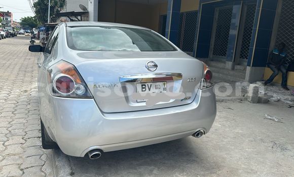 Ra Àlòkù Nissan Altima Silver Ọkọ̀ in Cotonou ni Benin Ra Àlòkù Nissan Altima Silver Ọkọ̀ in Cotonou ni Benin
