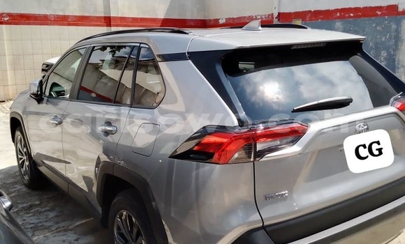 Ra Àlòkù Toyota RAV4 Silver Ọkọ̀ in Cotonou ni Benin