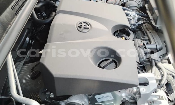 Ra Àlòkù Toyota RAV4 Black Ọkọ̀ in Cotonou ni Benin Ra Àlòkù Toyota RAV4 Black Ọkọ̀ in Cotonou ni Benin