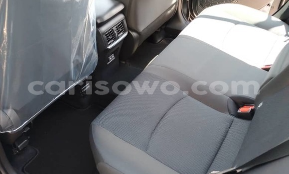 Ra Àlòkù Toyota RAV4 Black Ọkọ̀ in Cotonou ni Benin Ra Àlòkù Toyota RAV4 Black Ọkọ̀ in Cotonou ni Benin