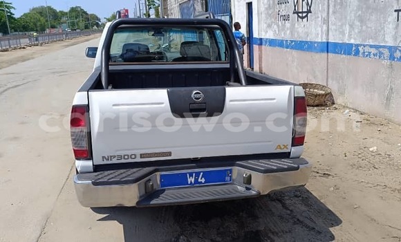 Buy Used Nissan Hardbody White Car in Cotonou in Benign Buy Used Nissan Hardbody White Car in Cotonou in Benign