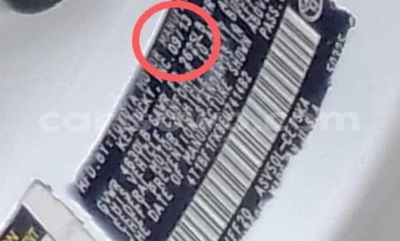 Ra Àlòkù Toyota Camry funfun Ọkọ̀ in Cotonou ni Benin Ra Àlòkù Toyota Camry funfun Ọkọ̀ in Cotonou ni Benin