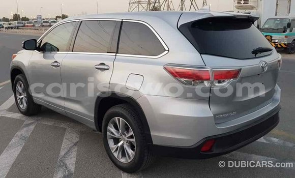 Acheter Import Voiture Toyota Highlander Autre à Import - Dubai, Benin Acheter Import Voiture Toyota Highlander Autre à Import - Dubai, Benin