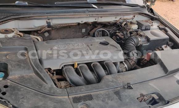 Ra Àlòkù Toyota Avensis Silver Ọkọ̀ in Cotonou ni Benin Ra Àlòkù Toyota Avensis Silver Ọkọ̀ in Cotonou ni Benin