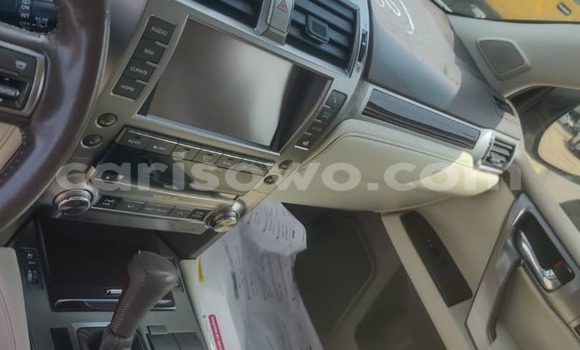 Acheter Occasion Voiture Lexus RX Blanc à Cotonou, Benin Acheter Occasion Voiture Lexus RX Blanc à Cotonou, Benin