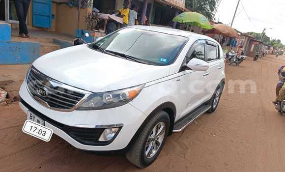 Acheter Occasion Voiture Kia Sportage Blanc à Cotonou, Benin Acheter Occasion Voiture Kia Sportage Blanc à Cotonou, Benin