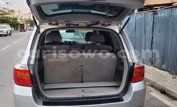 Ra Àlòkù Toyota Highlander Silver Ọkọ̀ in Cotonou ni Benin Ra Àlòkù Toyota Highlander Silver Ọkọ̀ in Cotonou ni Benin