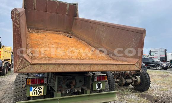 Buy Used Renault Titan Green Truck in Cotonou in Benign Buy Used Renault Titan Green Truck in Cotonou in Benign