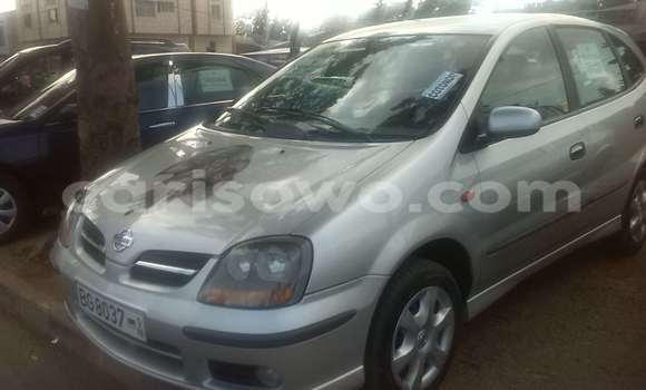 Sayi Na hannu Nissan Almera Green Mota in Cotonou a Benin Sayi Na hannu Nissan Almera Green Mota in Cotonou a Benin