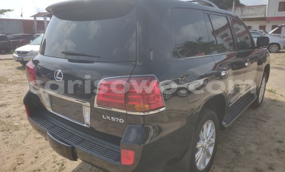 Acheter Occasion Voiture Lexus LX 570 Noir à Cotonou, Benin Acheter Occasion Voiture Lexus LX 570 Noir à Cotonou, Benin