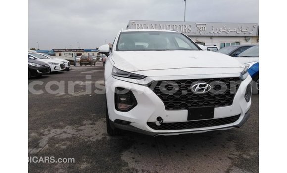 Ra Imported Hyundai Santa Fe funfun Ọkọ̀ in Import - Dubai ni Benin Ra Imported Hyundai Santa Fe funfun Ọkọ̀ in Import - Dubai ni Benin