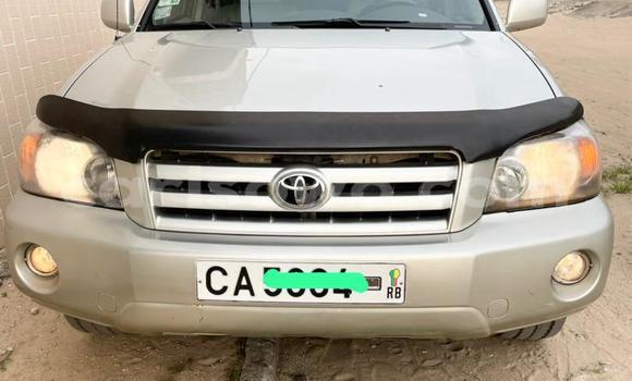 Ra Àlòkù Toyota Highlander Silver Ọkọ̀ in Cotonou ni Benin Ra Àlòkù Toyota Highlander Silver Ọkọ̀ in Cotonou ni Benin