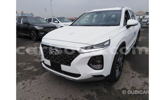 Ra Imported Hyundai Santa Fe funfun Ọkọ̀ in Import - Dubai ni Benin Ra Imported Hyundai Santa Fe funfun Ọkọ̀ in Import - Dubai ni Benin