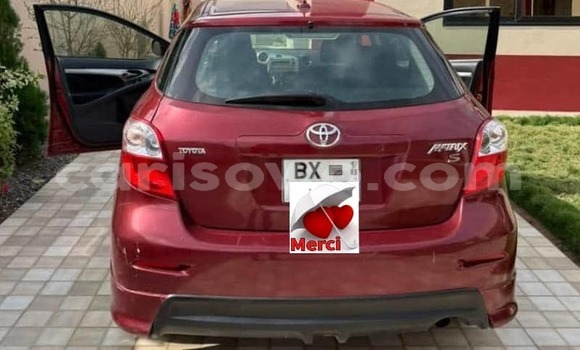 Sayi Na hannu Toyota Matrix Red Mota in Cotonou a Benin Sayi Na hannu Toyota Matrix Red Mota in Cotonou a Benin