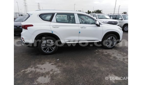 Ra Imported Hyundai Santa Fe funfun Ọkọ̀ in Import - Dubai ni Benin Ra Imported Hyundai Santa Fe funfun Ọkọ̀ in Import - Dubai ni Benin