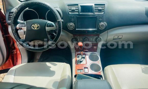 Acheter Occasion Voiture Toyota Highlander Rouge à Cotonou, Benin Acheter Occasion Voiture Toyota Highlander Rouge à Cotonou, Benin