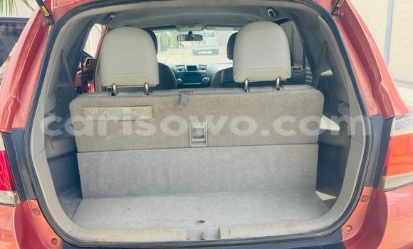 Acheter Occasion Voiture Toyota Highlander Rouge à Cotonou, Benin Acheter Occasion Voiture Toyota Highlander Rouge à Cotonou, Benin