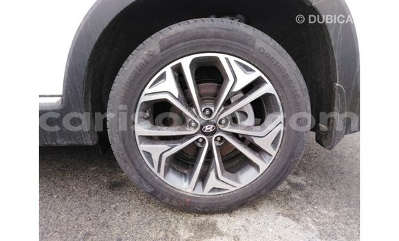 Ra Imported Hyundai Santa Fe funfun Ọkọ̀ in Import - Dubai ni Benin Ra Imported Hyundai Santa Fe funfun Ọkọ̀ in Import - Dubai ni Benin