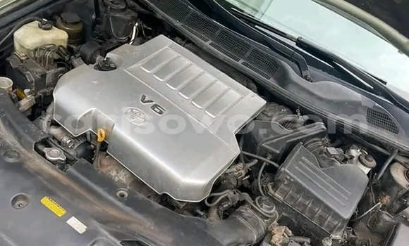 Ra Àlòkù Toyota Avalon funfun Ọkọ̀ in Cotonou ni Benin Ra Àlòkù Toyota Avalon funfun Ọkọ̀ in Cotonou ni Benin