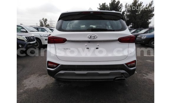 Ra Imported Hyundai Santa Fe funfun Ọkọ̀ in Import - Dubai ni Benin Ra Imported Hyundai Santa Fe funfun Ọkọ̀ in Import - Dubai ni Benin