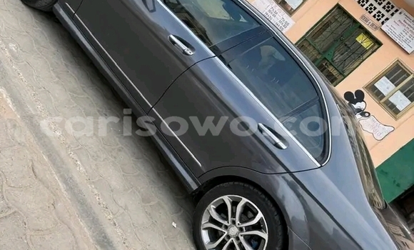 Ra Àlòkù Mercedes-Benz C–Class Black Ọkọ̀ in Cotonou ni Benin Ra Àlòkù Mercedes-Benz C–Class Black Ọkọ̀ in Cotonou ni Benin