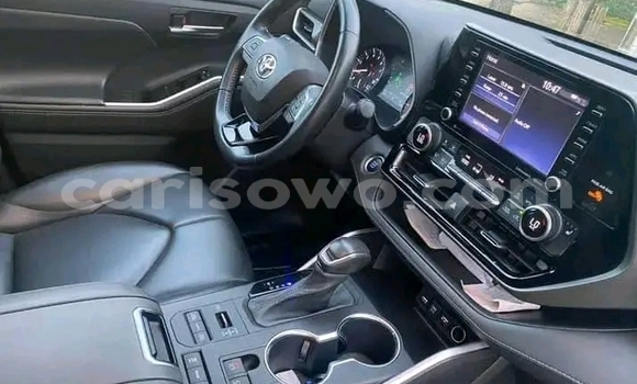 Ra Àlòkù Toyota Highlander Red Ọkọ̀ in Cotonou ni Benin Ra Àlòkù Toyota Highlander Red Ọkọ̀ in Cotonou ni Benin