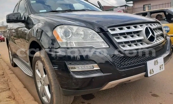 Ra Àlòkù Mercedes-Benz CL-klasse Black Ọkọ̀ in Cotonou ni Benin Ra Àlòkù Mercedes-Benz CL-klasse Black Ọkọ̀ in Cotonou ni Benin