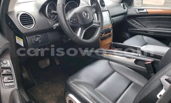 Ra Àlòkù Mercedes-Benz CL-klasse Black Ọkọ̀ in Cotonou ni Benin Ra Àlòkù Mercedes-Benz CL-klasse Black Ọkọ̀ in Cotonou ni Benin