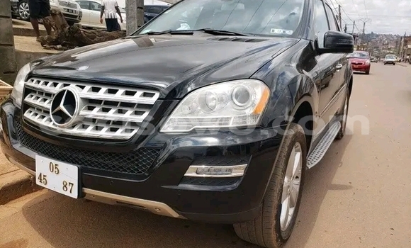 Ra Àlòkù Mercedes-Benz CL-klasse Black Ọkọ̀ in Cotonou ni Benin Ra Àlòkù Mercedes-Benz CL-klasse Black Ọkọ̀ in Cotonou ni Benin