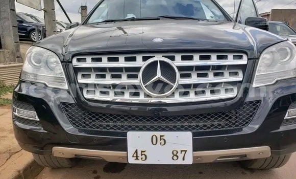 Ra Àlòkù Mercedes-Benz CL-klasse Black Ọkọ̀ in Cotonou ni Benin Ra Àlòkù Mercedes-Benz CL-klasse Black Ọkọ̀ in Cotonou ni Benin