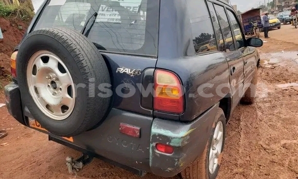 Sayi Na hannu Toyota RAV4 Black Mota in Cotonou a Benin