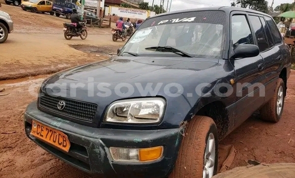 Ra Àlòkù Toyota RAV4 Black Ọkọ̀ in Cotonou ni Benin Ra Àlòkù Toyota RAV4 Black Ọkọ̀ in Cotonou ni Benin