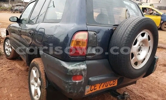 Ra Àlòkù Toyota RAV4 Black Ọkọ̀ in Cotonou ni Benin Ra Àlòkù Toyota RAV4 Black Ọkọ̀ in Cotonou ni Benin