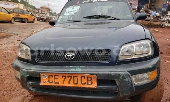 Ra Àlòkù Toyota RAV4 Black Ọkọ̀ in Cotonou ni Benin Ra Àlòkù Toyota RAV4 Black Ọkọ̀ in Cotonou ni Benin