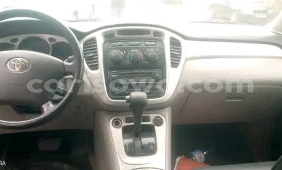 Ra Àlòkù Toyota Highlander Miiran Ọkọ̀ in Cotonou ni Benin Ra Àlòkù Toyota Highlander Miiran Ọkọ̀ in Cotonou ni Benin
