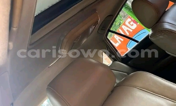 Ra Àlòkù Lexus RX 330 funfun Ọkọ̀ in Cotonou ni Benin Ra Àlòkù Lexus RX 330 funfun Ọkọ̀ in Cotonou ni Benin