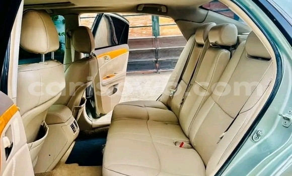 Ra Àlòkù Toyota Avalon Miiran Ọkọ̀ in Cotonou ni Benin Ra Àlòkù Toyota Avalon Miiran Ọkọ̀ in Cotonou ni Benin