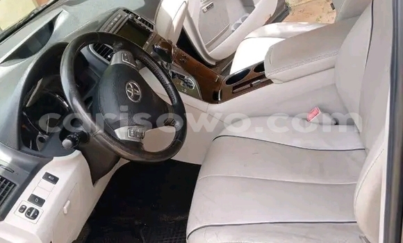 Ra Àlòkù Toyota Venza Black Ọkọ̀ in Cotonou ni Benin Ra Àlòkù Toyota Venza Black Ọkọ̀ in Cotonou ni Benin