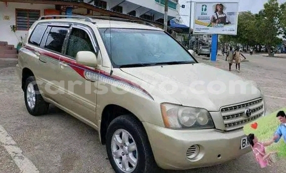 Ra Àlòkù Toyota Highlander Miiran Ọkọ̀ in Cotonou ni Benin Ra Àlòkù Toyota Highlander Miiran Ọkọ̀ in Cotonou ni Benin
