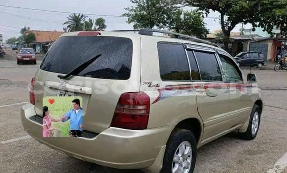 Ra Àlòkù Toyota Highlander Miiran Ọkọ̀ in Cotonou ni Benin Ra Àlòkù Toyota Highlander Miiran Ọkọ̀ in Cotonou ni Benin